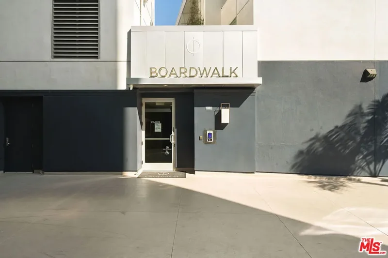 3119 Via Dolce 302, Marina del Rey, California, United States. - Photo 7