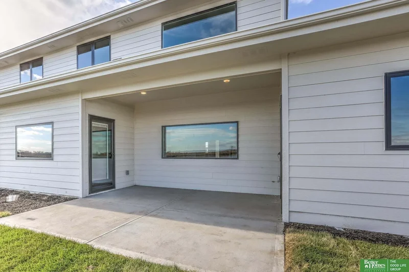 7033 N 276 Court, Valley, NE 68064, King Lake, Nebraska, United States. - Photo 17