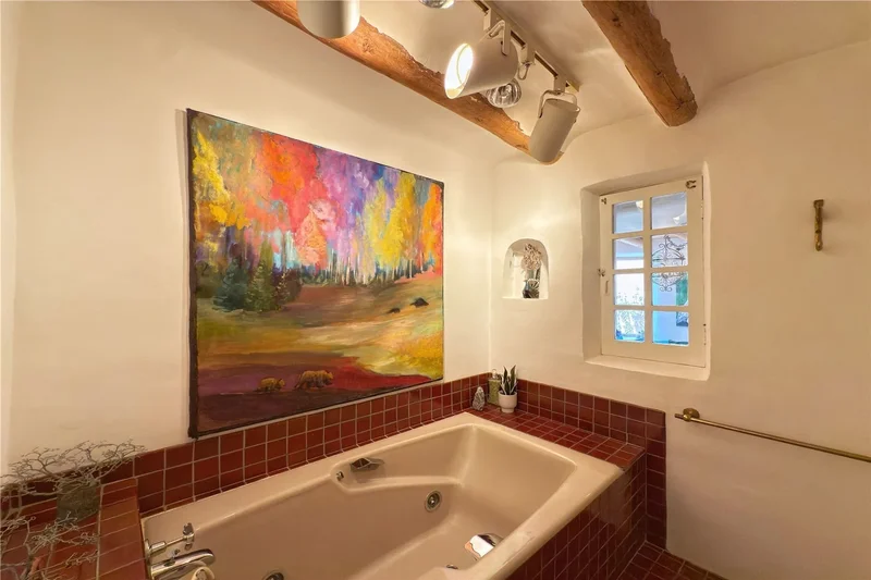 1352 Bishops Lodge Road , Santa Fe, NM 87506, Santa Fe, New Mexico, United States. - Photo 59