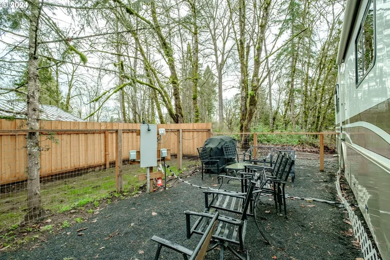 15959 S HOLMES RD, Molalla, OR 97038, Molalla, Oregon, United States. - Photo 26