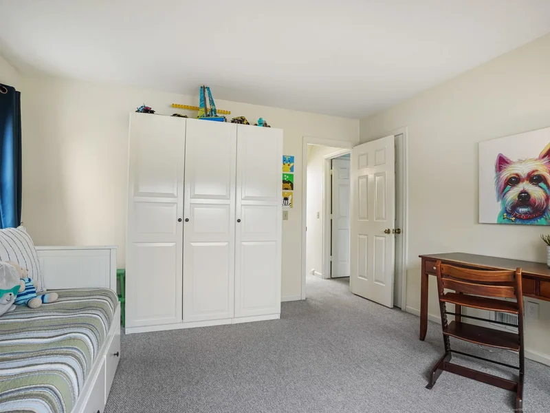 36 Wilton Crest, Wilton, Connecticut, United States. - Photo 5