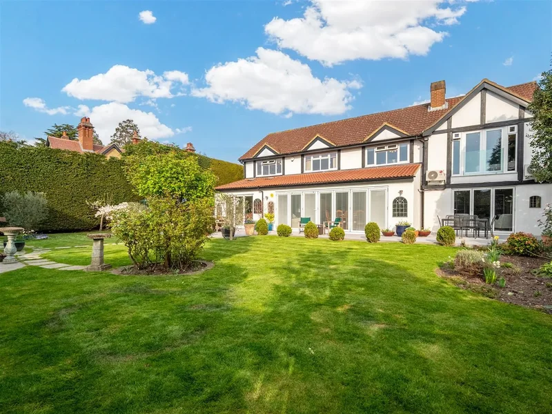 5 bedroom House for sale in Beckenham