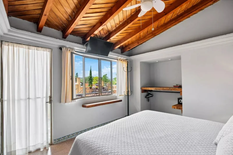 27 W C. San Pedro St., San Miguel de Allende, MEXICO, San Miguel de Allende, Guanajuato, Mexico. - Photo 19