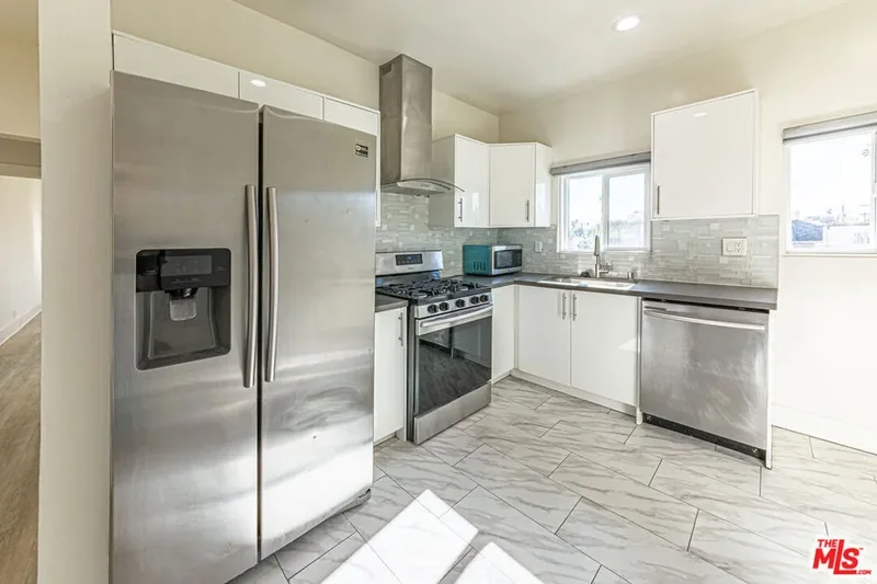 801 N Alexandria Avenue, Los Angeles, California, United States. - Photo 39