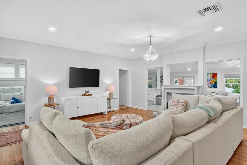 901 39th Court, West Palm Beach, Florida, United States. - Photo 3