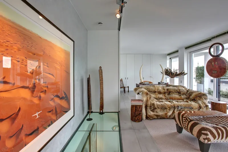 "Central Berlin Gem: Chic Flat in Historic Scheunenviertel, the Soho of Berlin"