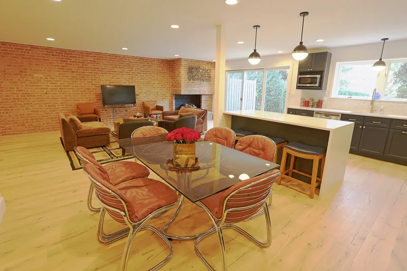 1719 Wildberry Drive #B, Glenview, Illinois, United States. - Photo 35