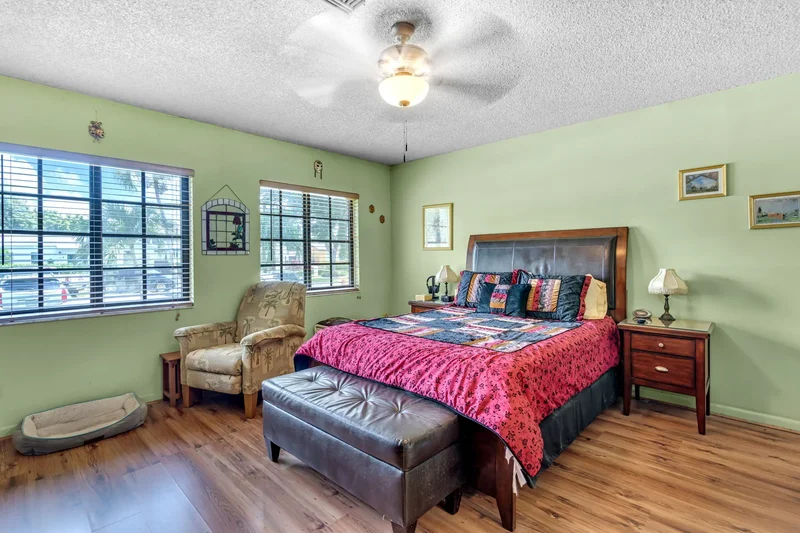 249 Carlisle Dr , Miami Springs, FL 33166, Miami Springs, Florida, United States. - Photo 13