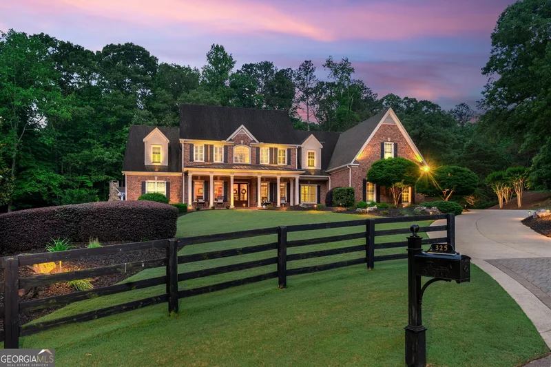 Canton, Georgia, United States. - Photo 75