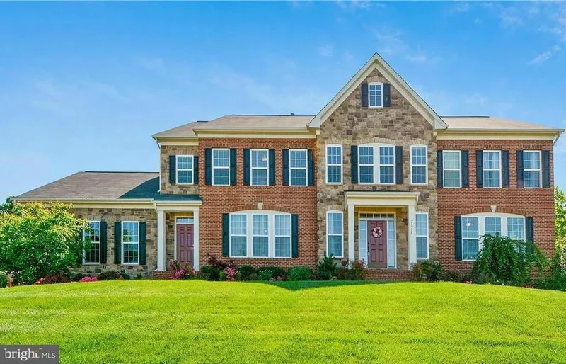 Residential BROADLANDS