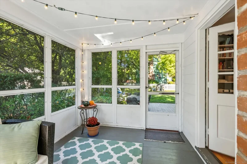 34 Sandhurst Drive, West Hartford, Connecticut, United States. - Photo 25
