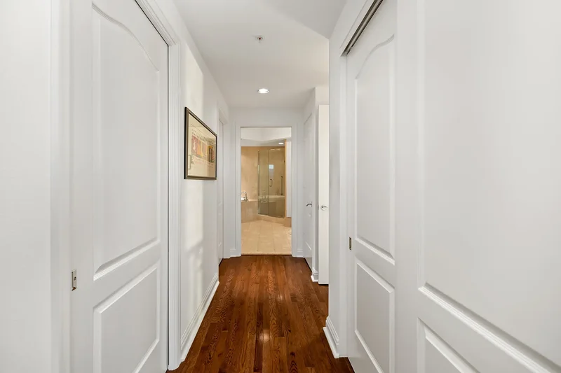 50 Central Avenue , 14D, Sarasota, FL 34236, Sarasota, Florida, United States. - Photo 55