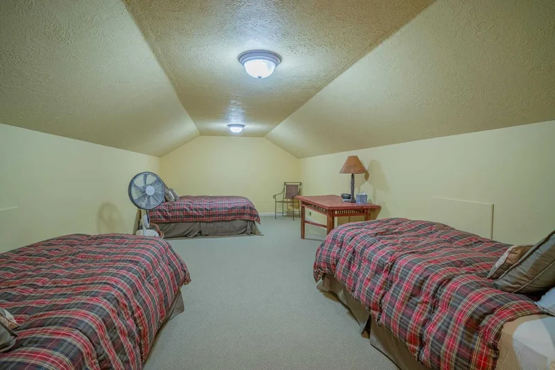58156 Titleist Lane , Sunriver, OR 97707, Sunriver, Oregon, United States. - Photo 28
