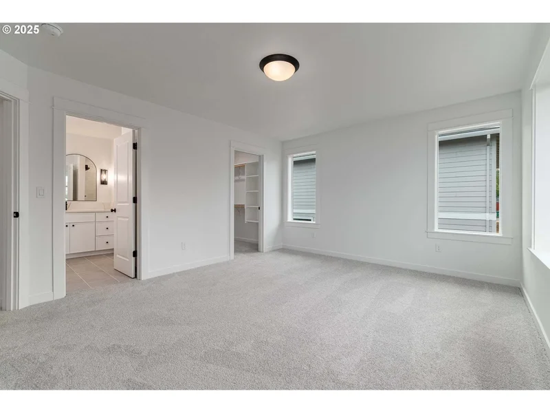 2263 SW Phyllis Pl, Gresham, OR 97080, Gresham, Oregon, United States. - Photo 21