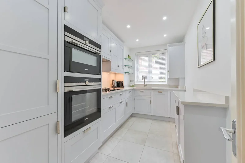 2 Tarnbrook Court, Central London, London, England, United Kingdom. - Photo 7