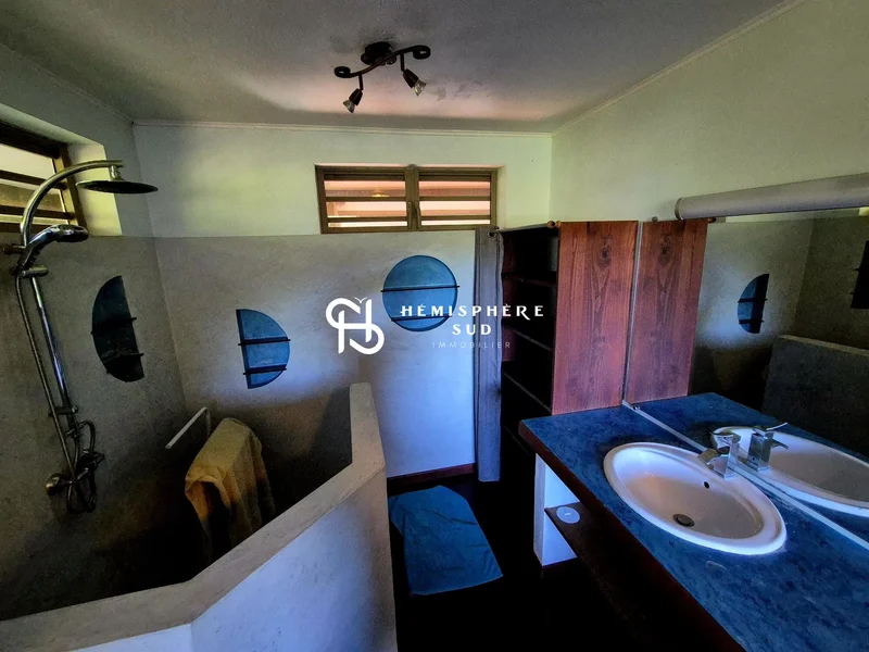 Papeete, Papeete, Pape'ete, Windward Islands, French Polynesia. - Photo 6
