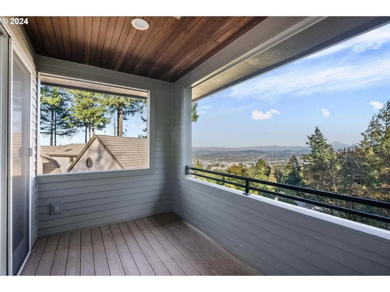 3534 SW Gale Ave, Portland, OR 97239, Portland, Oregon, United States. - Photo 40