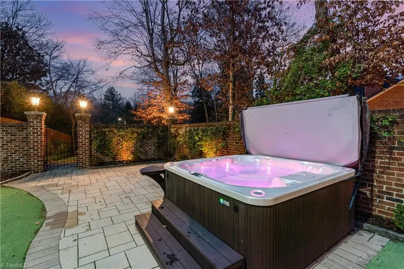 3 Baywater Lane, Greensboro, North Carolina, United States. - Photo 45