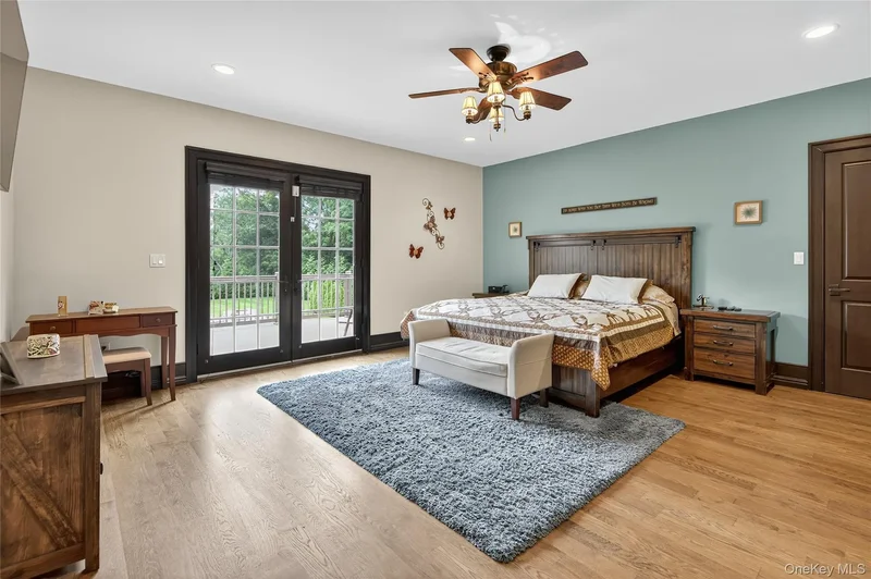 23 Gloria Lane, Huntington, NY 11743, Halesite, New York, United States. - Photo 37
