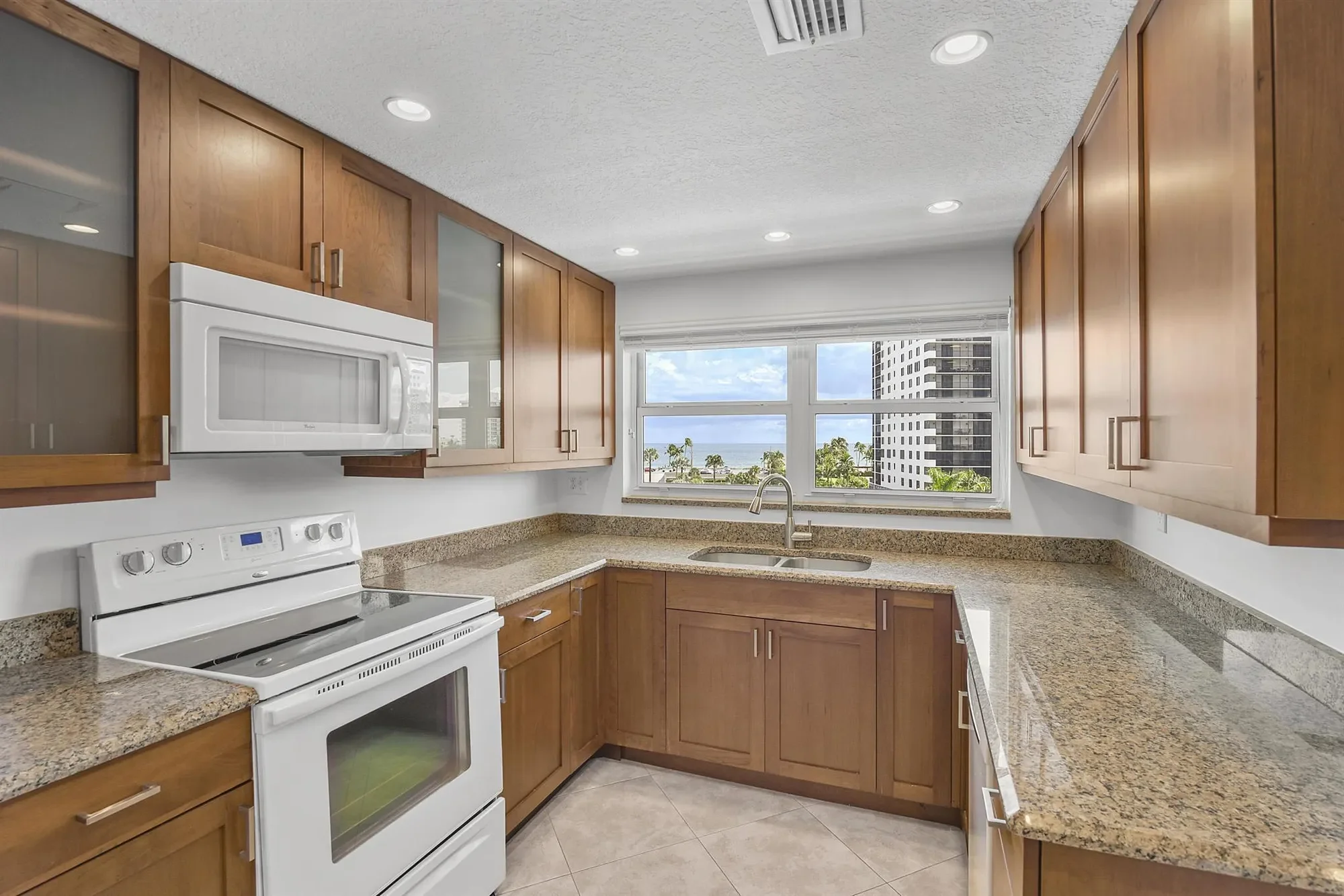 3310 S Ocean Boulevard, Boca Raton, Florida, United States. - Photo 9