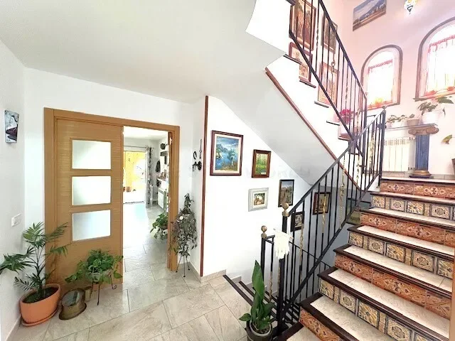 Gallery photo 3