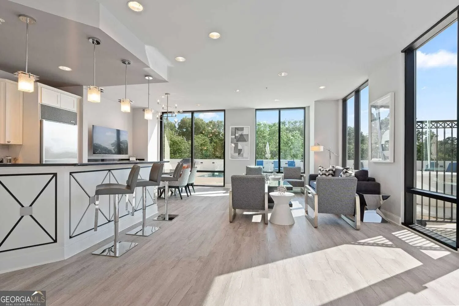 2828 Peachtree Road NW, Atlanta, Georgia, United States. - Photo 44