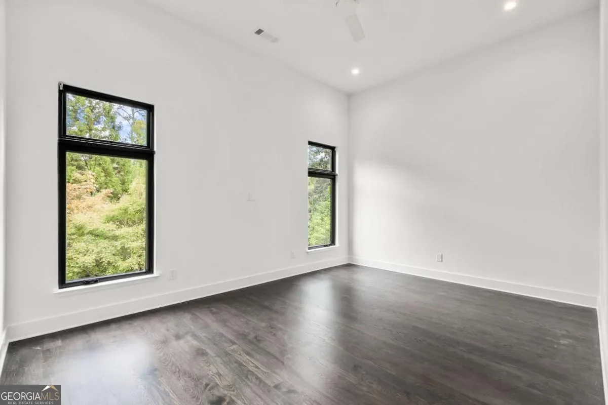 19 Spruell Springs RD NE, Atlanta, Georgia, United States. - Photo 24