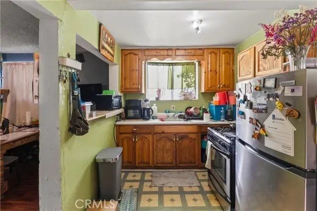 4421 Floral Drive, Los Angeles, CA 90022, East Los Angeles, California, United States. - Photo 51