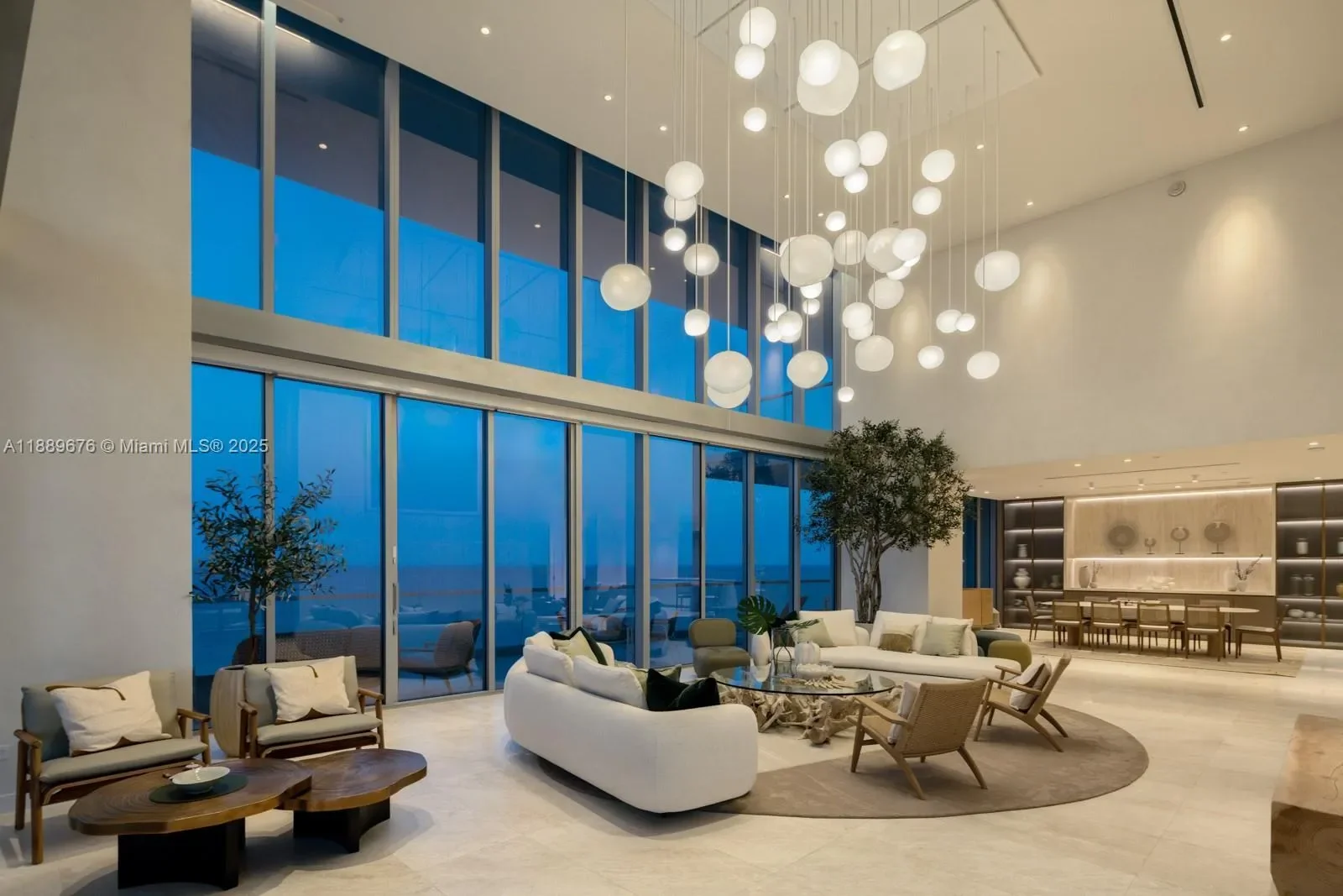 18501 Collins Ave, Golden Beach, Florida, United States. - Photo 2