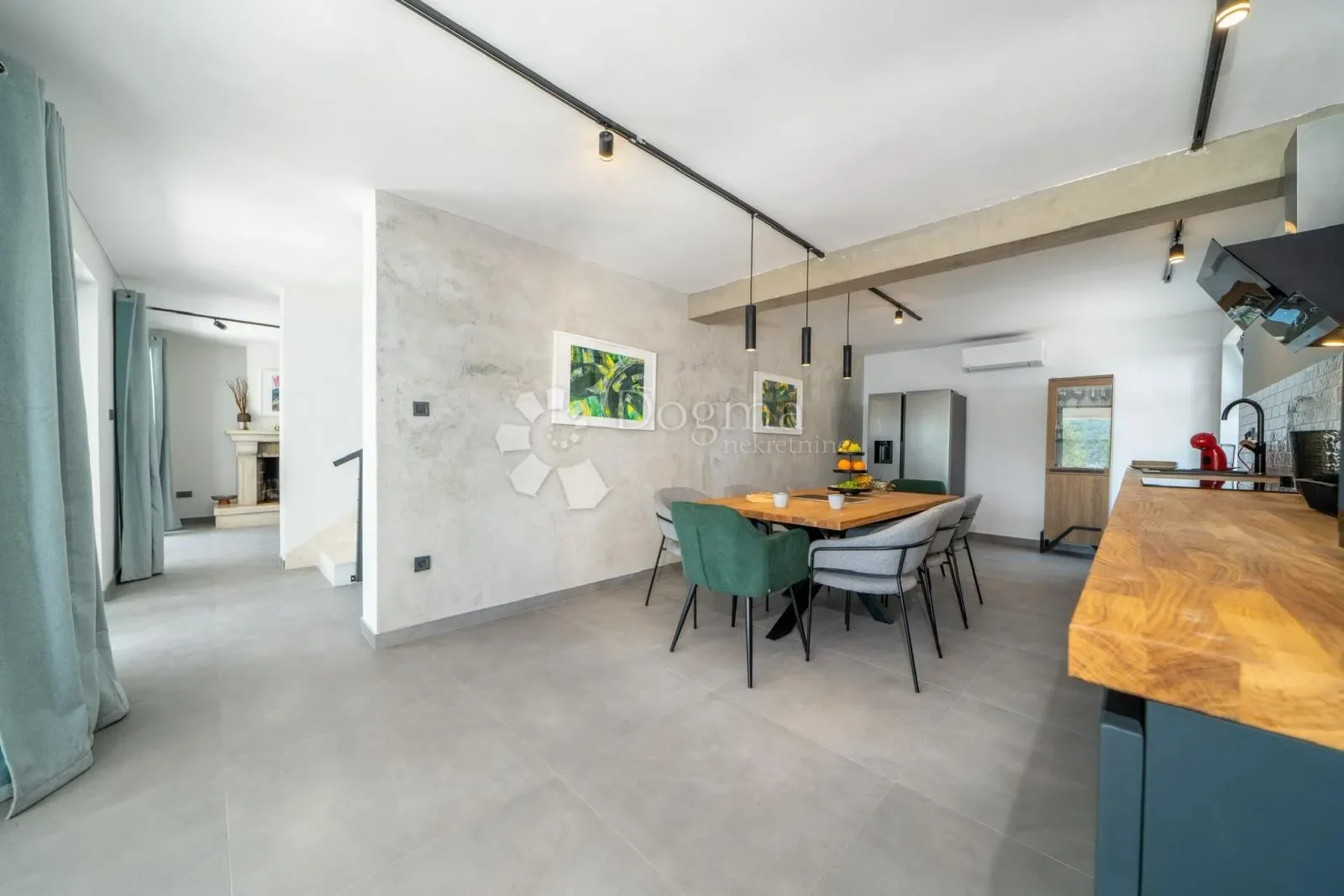 Gallery photo 5
