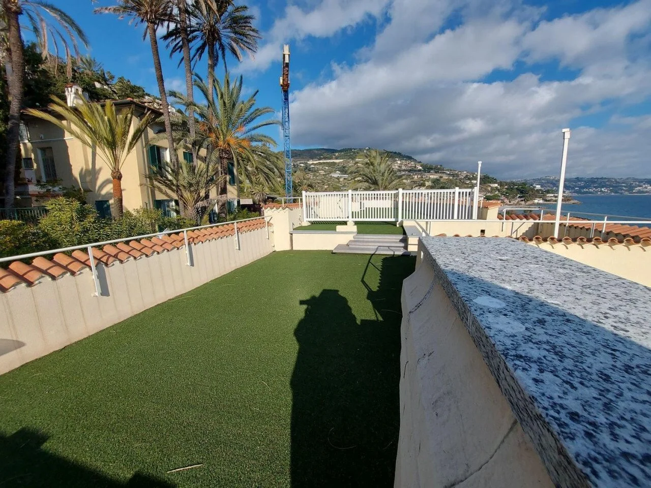 Exterior photo 9