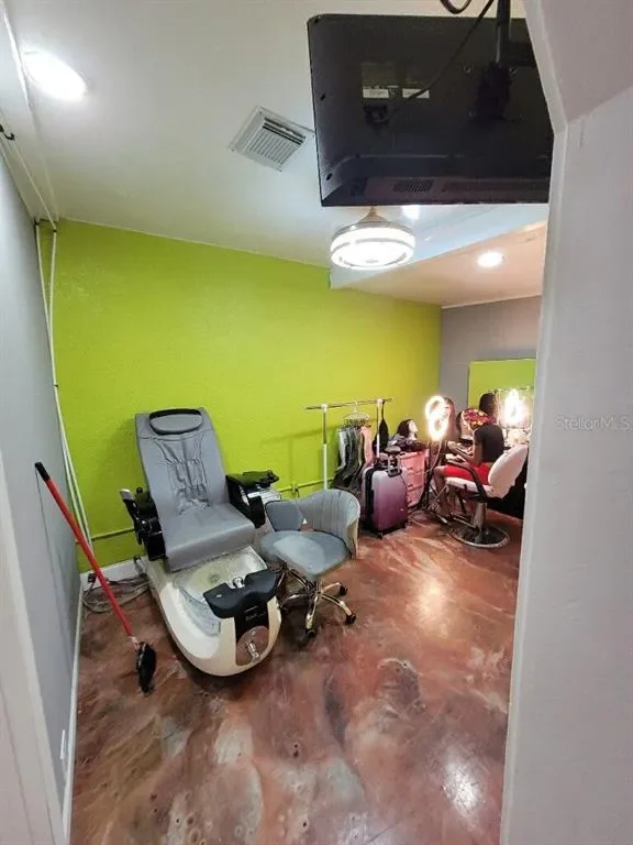 5750 Edgewater Drive, Orlando, FL 32810, Orlando, Florida, United States. - Photo 27