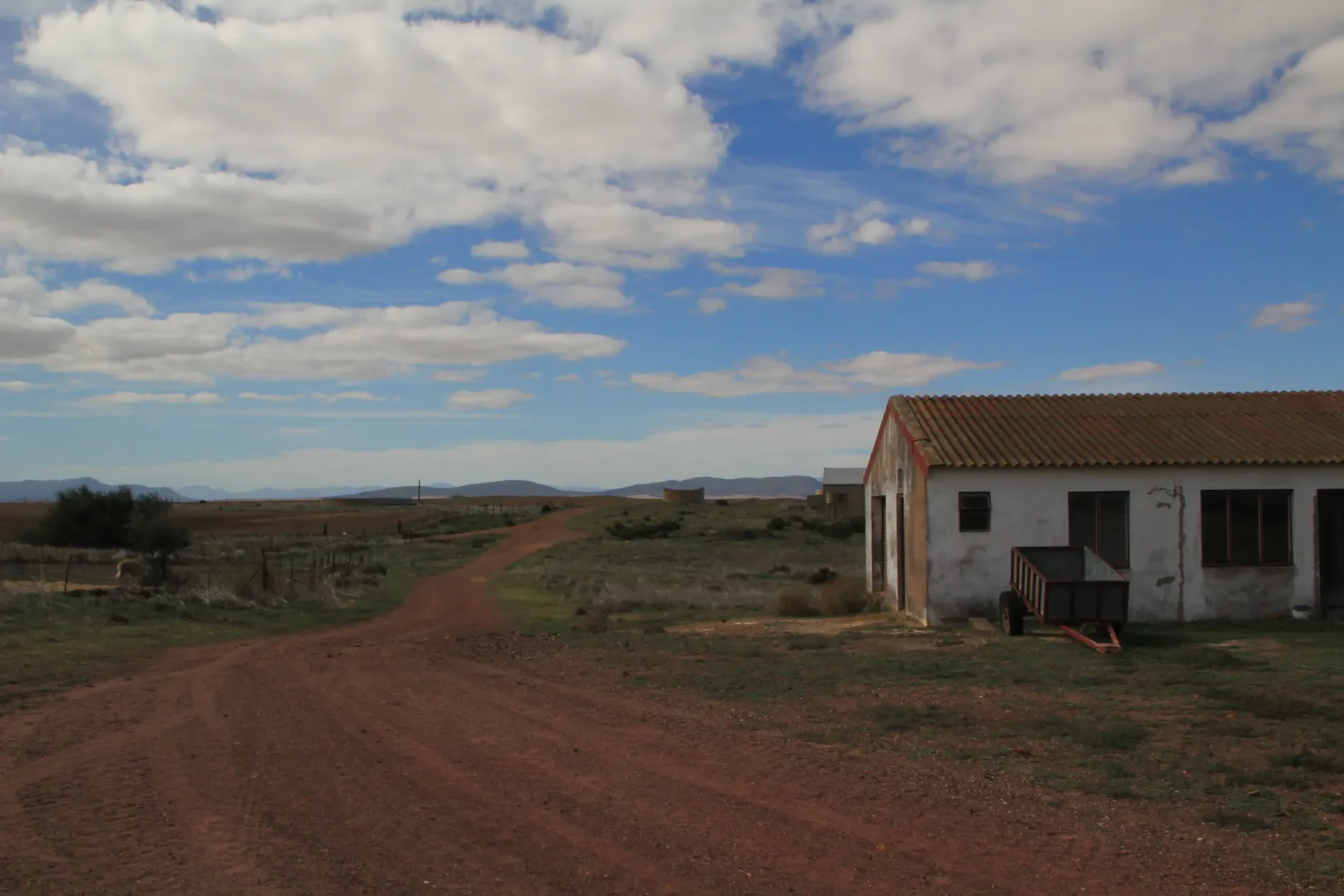 Exterior photo 3