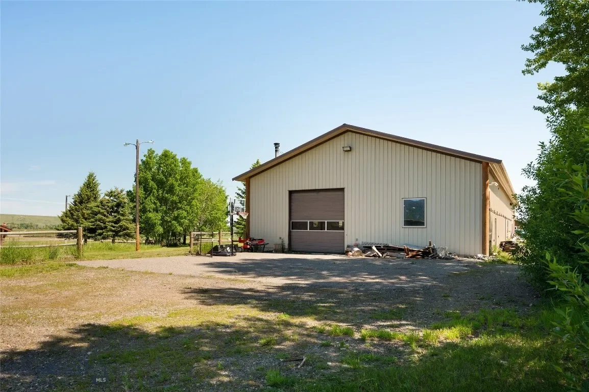 56 & 70 E Williams Road, Gallatin Gateway, Montana, United States. - Photo 11