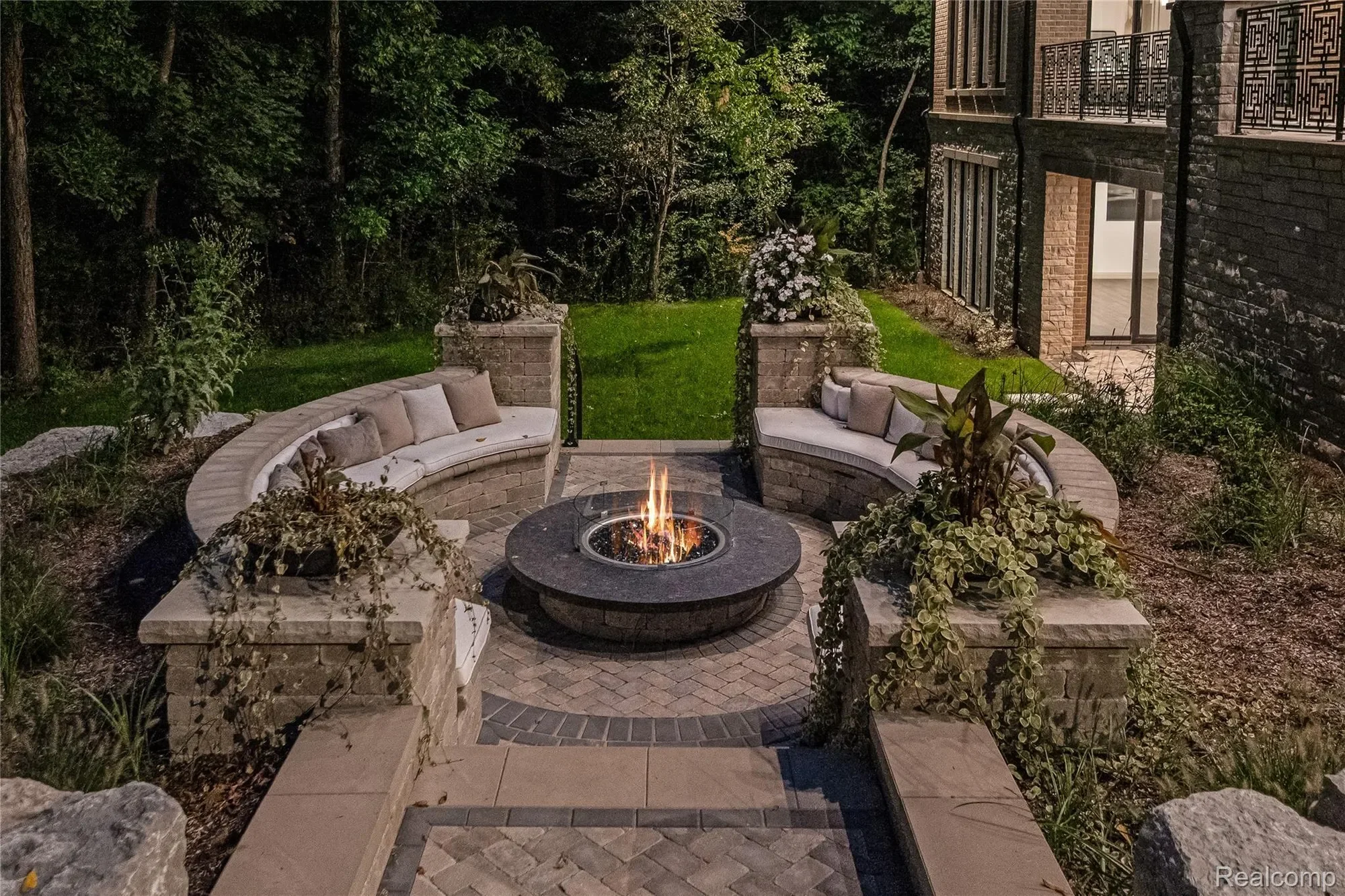 559 Barrington Park Drive, Bloomfield Hills, MI 48304, Bloomfield Hills, Michigan, United States. - Photo 37