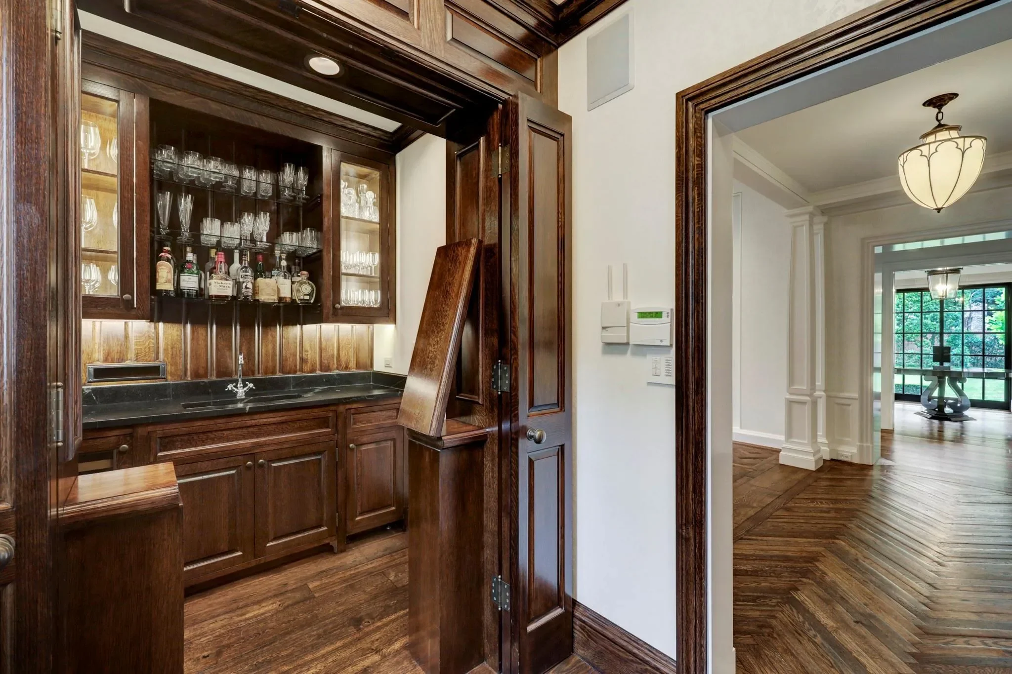3 Briarwood Court, Houston, Texas, United States. - Photo 3