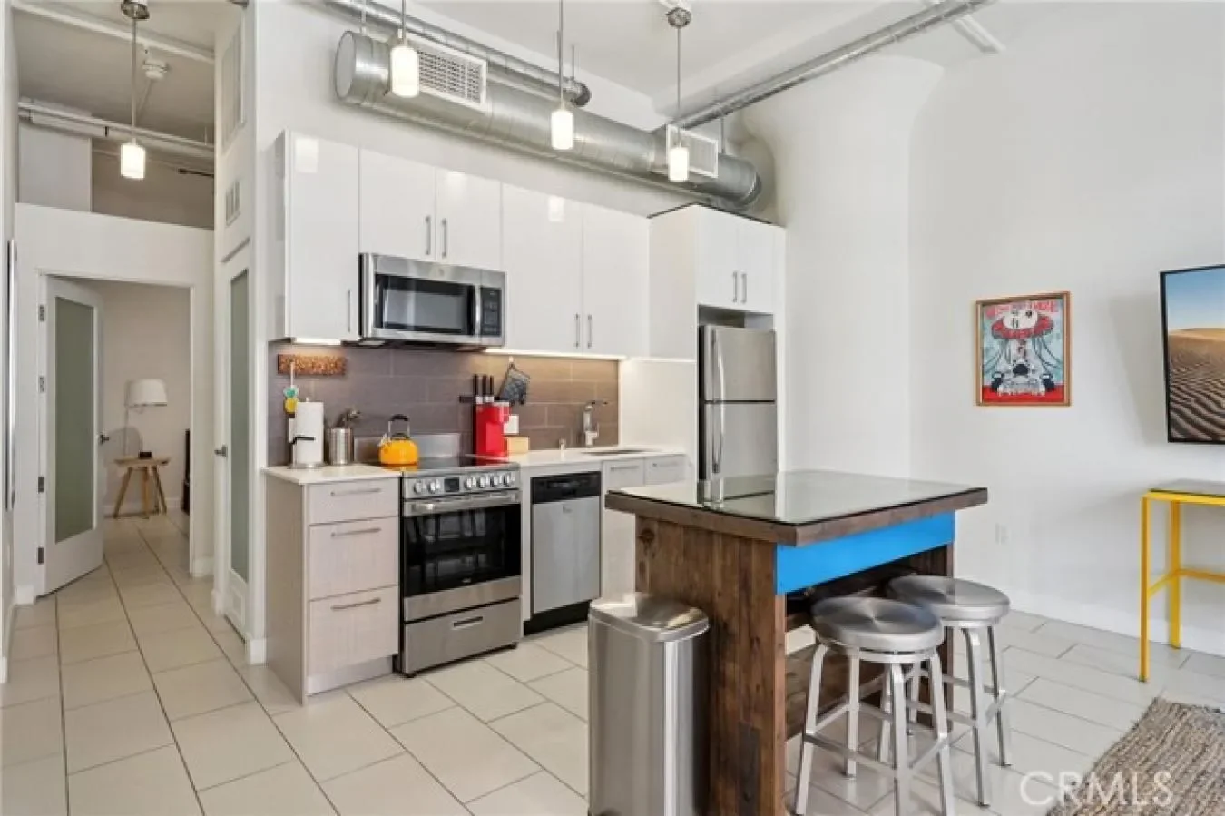939 Broadway Unit 203, Los Angeles, California, United States. - Photo 23