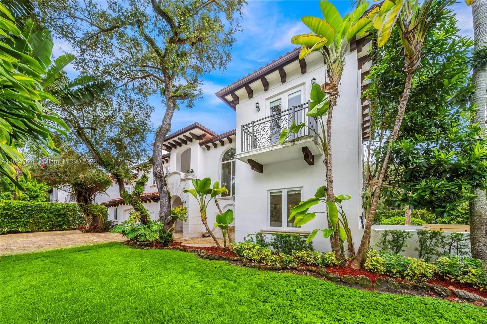 5770 La Luneta Ave, Miami, Florida, United States. - Photo 6