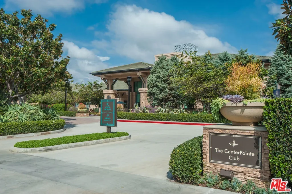 12920 Runway Road 360, Los Angeles, California, United States. - Photo 17