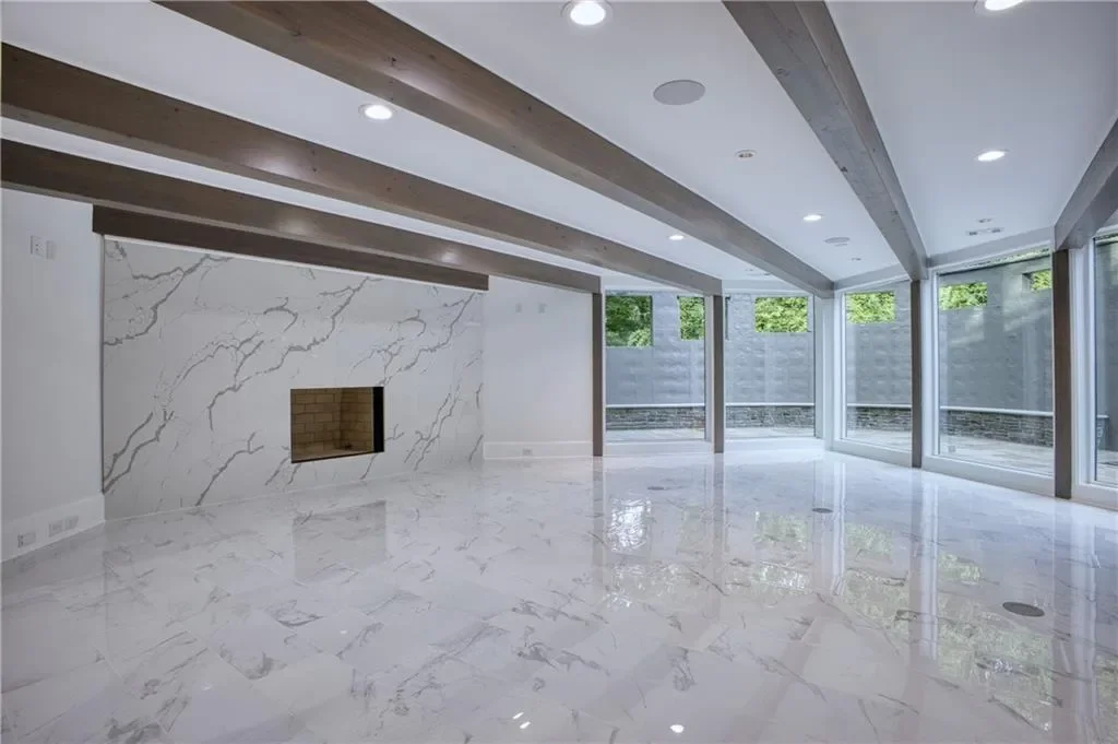 2883 W Roxboro Road NE, Atlanta, Georgia, United States. - Photo 46