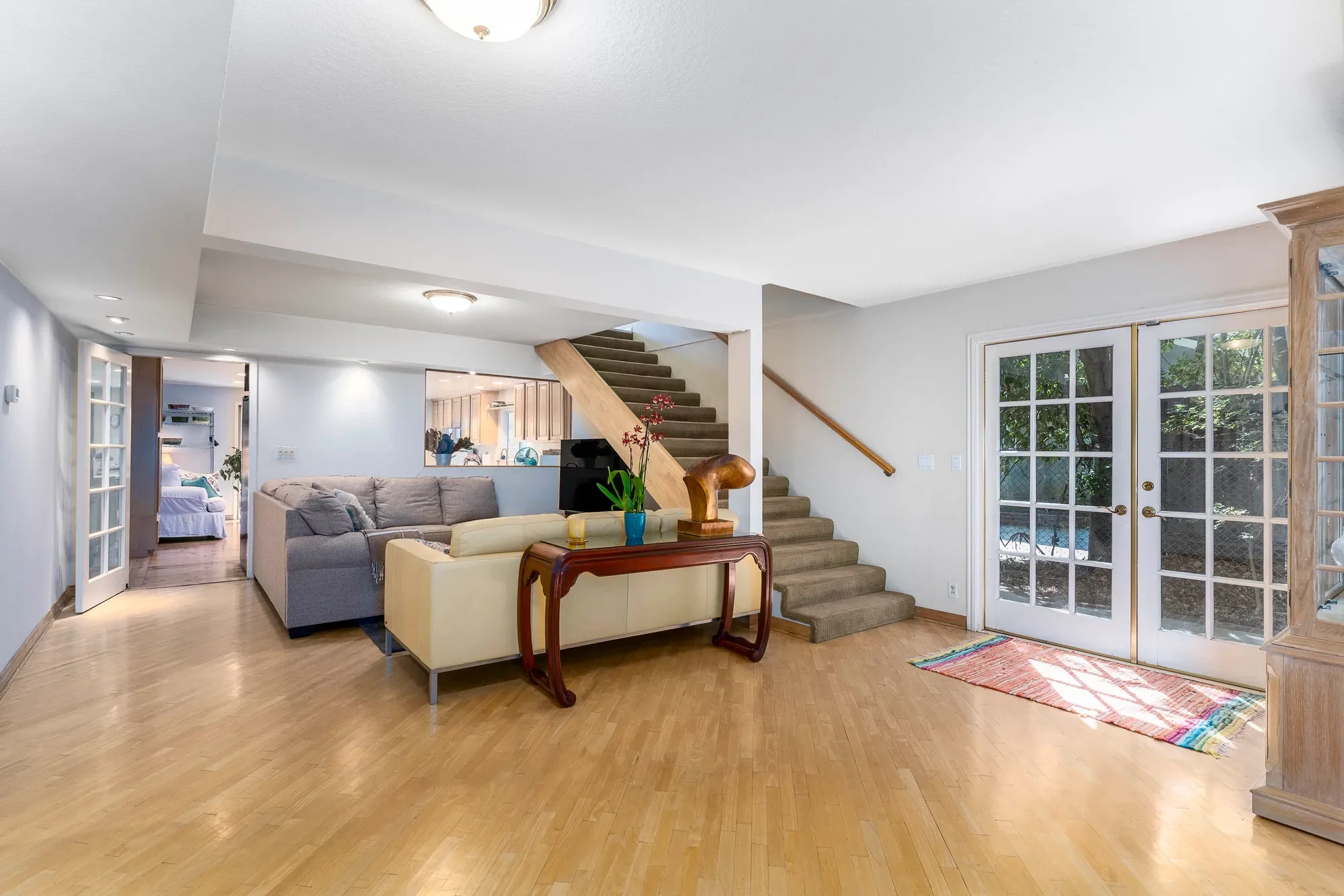 5828 Calvin Avenue, Tarzana, CA 91356, Los Angeles, California, United States. - Photo 30
