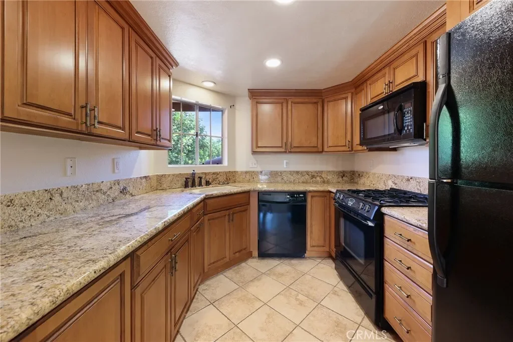 14 Abrigo, Rancho Santa Margarita, California, United States. - Photo 5
