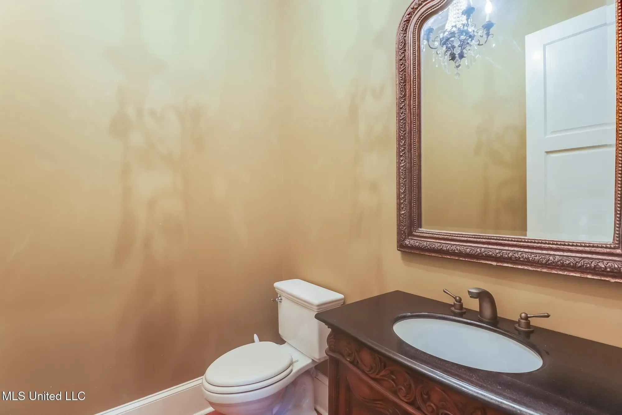 726 Wiggins Circle, Pascagoula, MS 39581, Pascagoula, Mississippi, United States. - Photo 7
