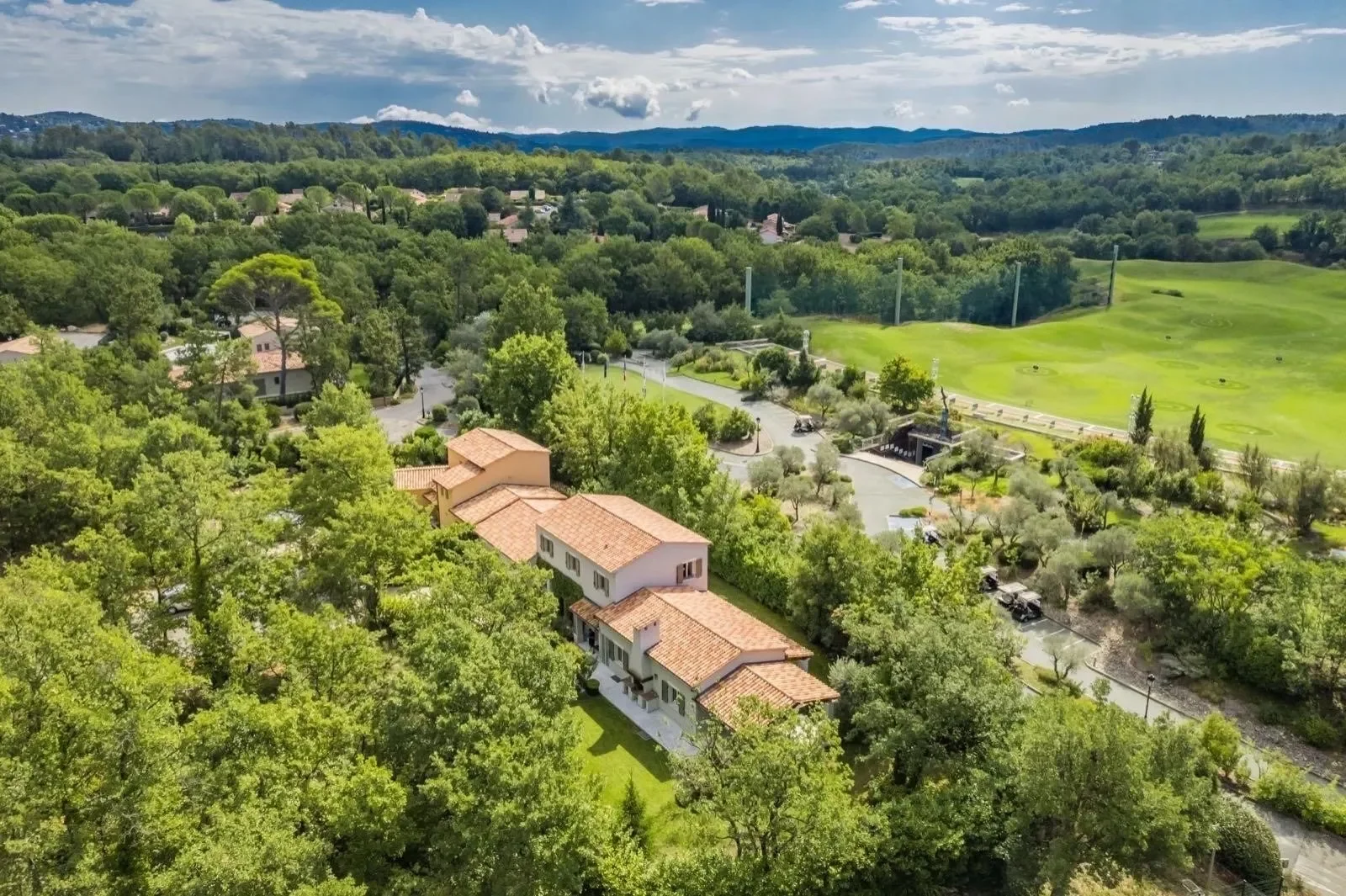 Fayence, Provence-Alpes-Côte d'Azur, France. - Photo 4