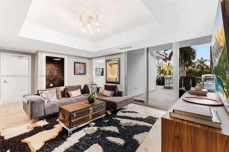 2627 S Bayshore Dr 504, Miami, Florida, United States. - Photo 6
