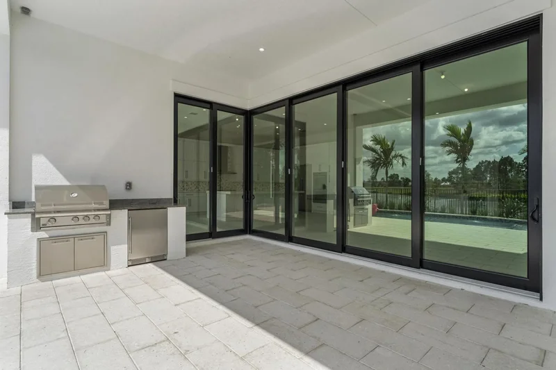 207 SE Bella Strano, Port Saint Lucie, FL, 34984, USA, Port St. Lucie, Florida, United States. - Photo 42