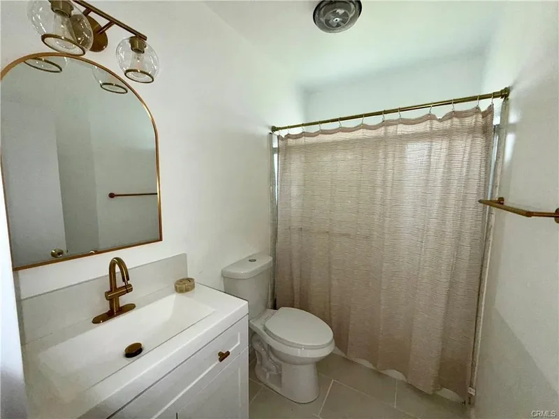 212 W 84th St, Los Angeles, CA 90003, Los Angeles, California, United States. - Photo 17