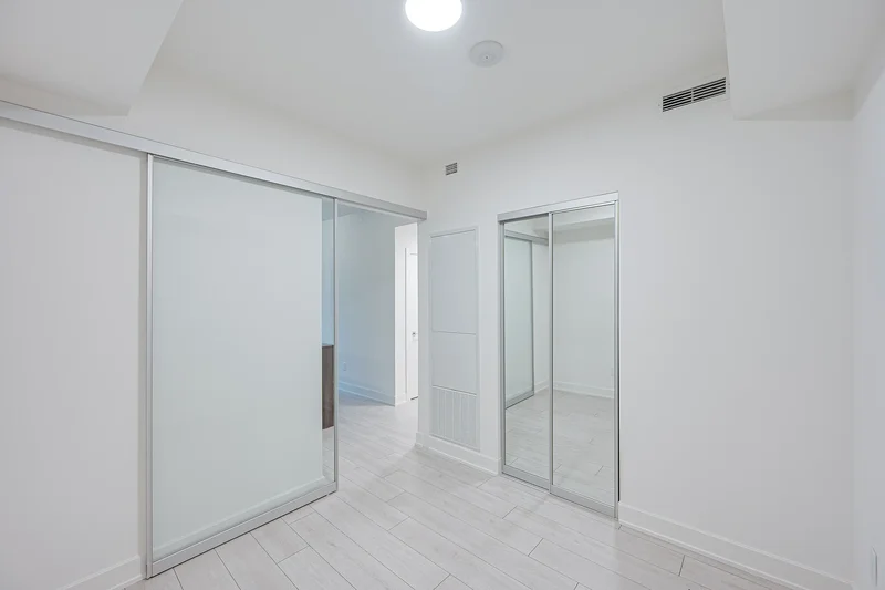 35 Mercer St  2411, Toronto, ON M5V 0V1, Toronto, Ontario, Canada. - Photo 3