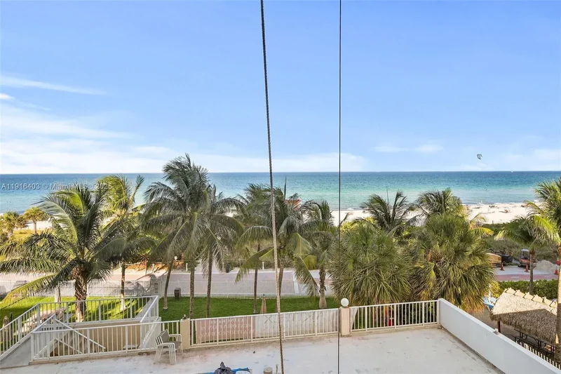6061 Collins Ave 5F, Miami Beach, Florida, United States. - Photo 22