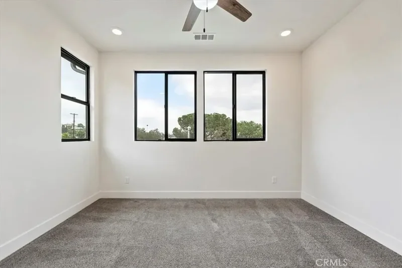 943 N Avenue 66, Los Angeles, California, United States. - Photo 39